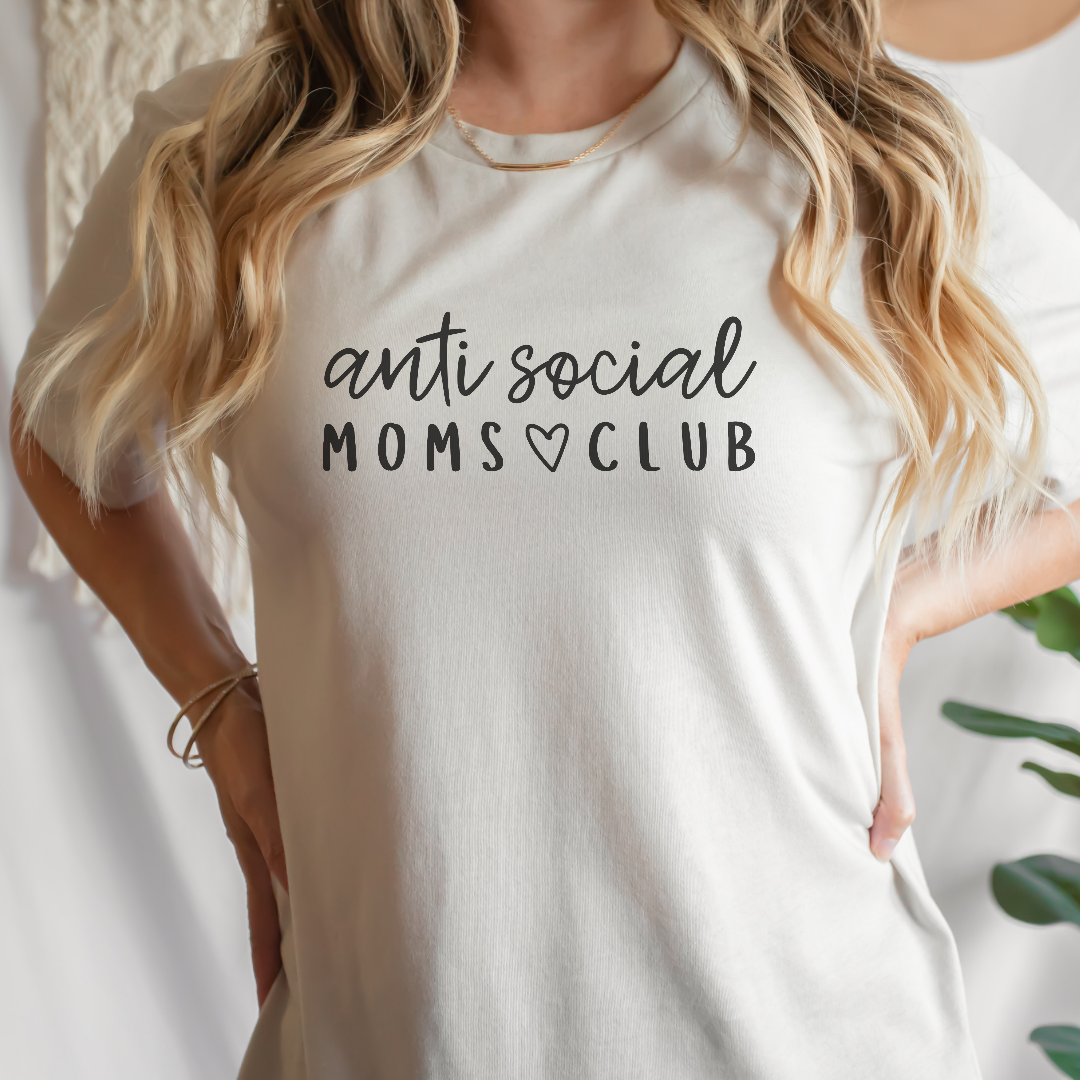 Anti social Moms Club ♡ Tee